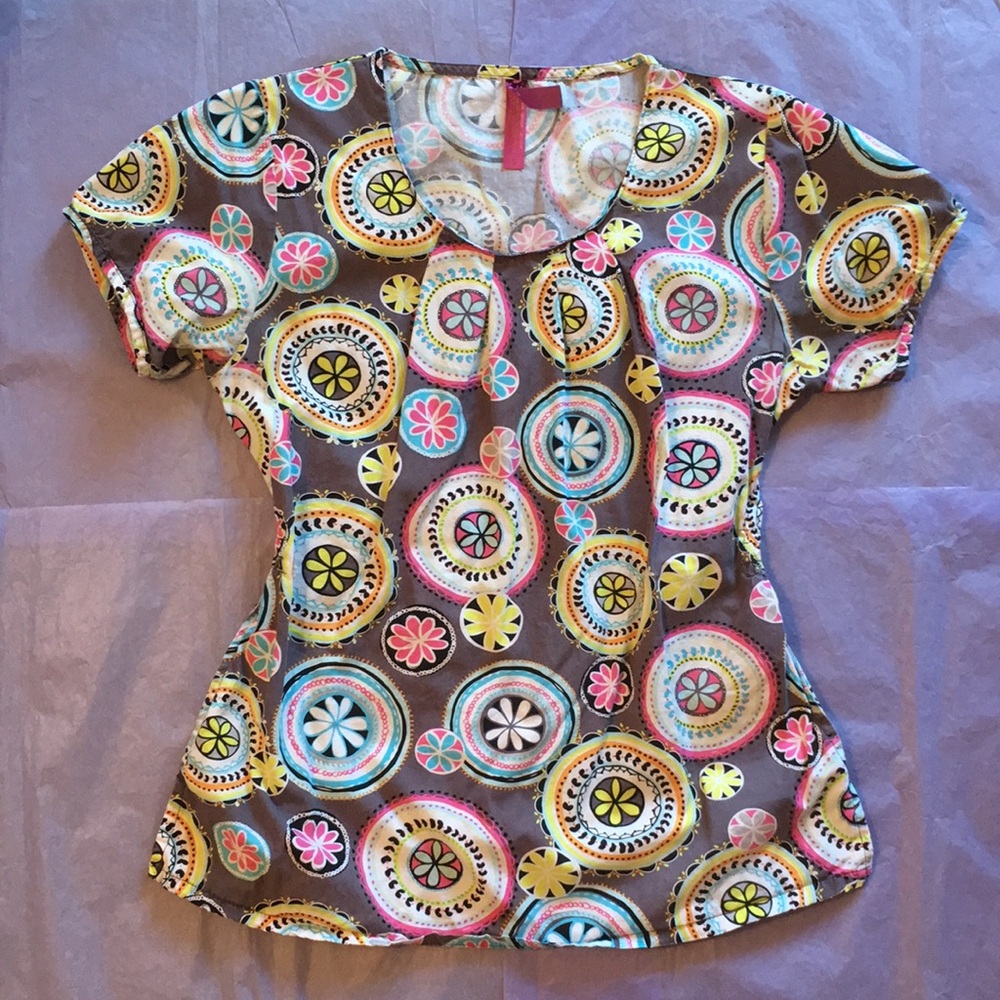 Scrub Works Floral Medallions Scrub Top Size Small